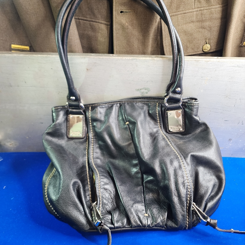 Tignanello black leather purse